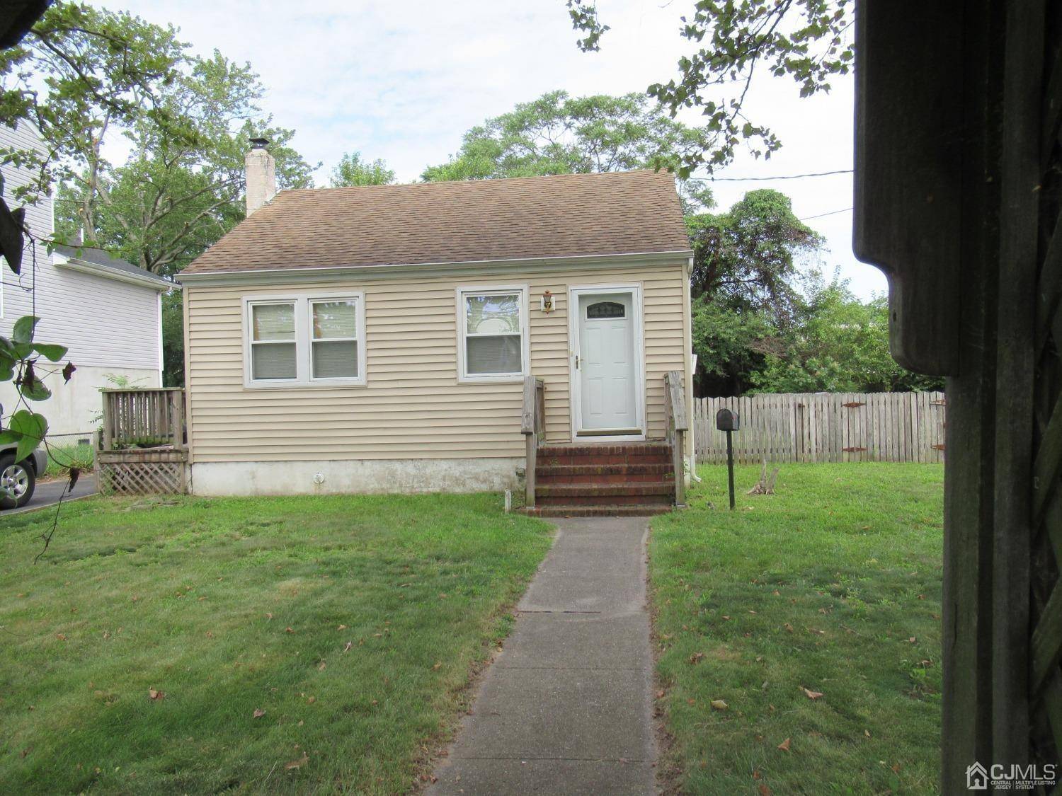 68 Macarthur AVE, Sayreville, NJ 08872