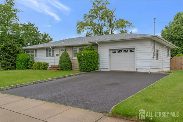 1010 Dorn AVE, Middlesex, NJ 08846