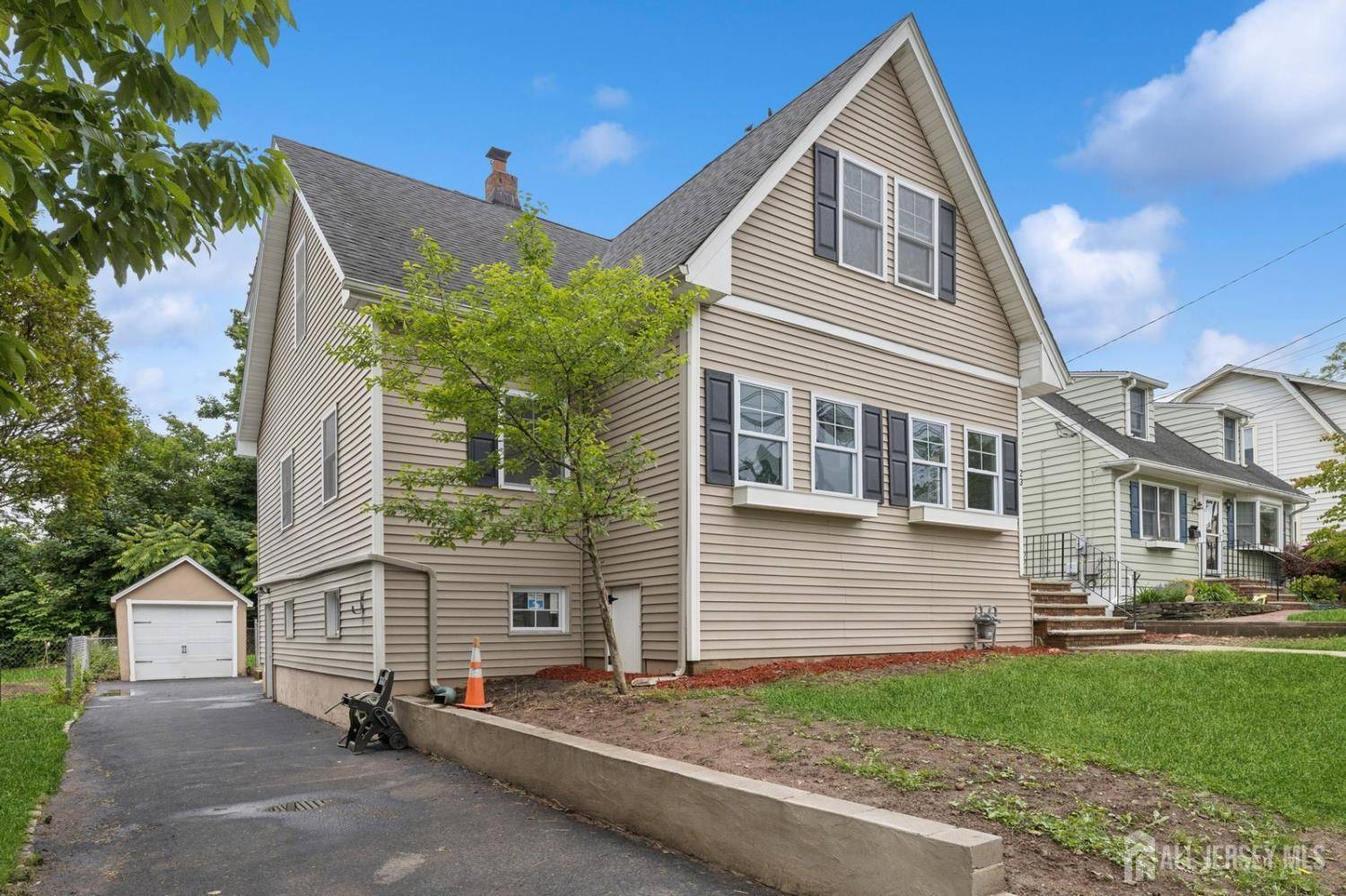 23 Kenz TER, West Orange, NJ 07052