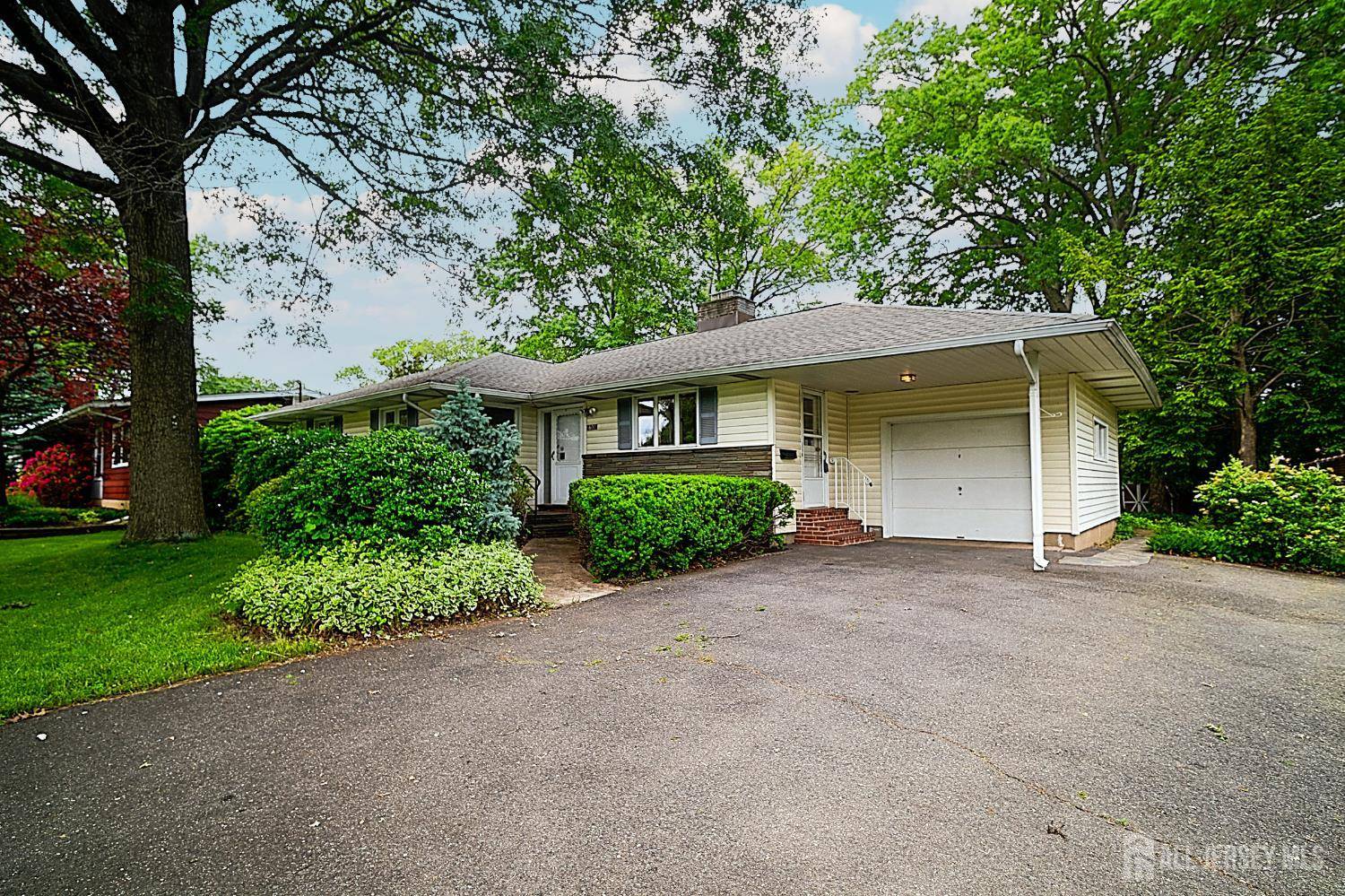 601 Ashland RD, Middlesex, NJ 08846