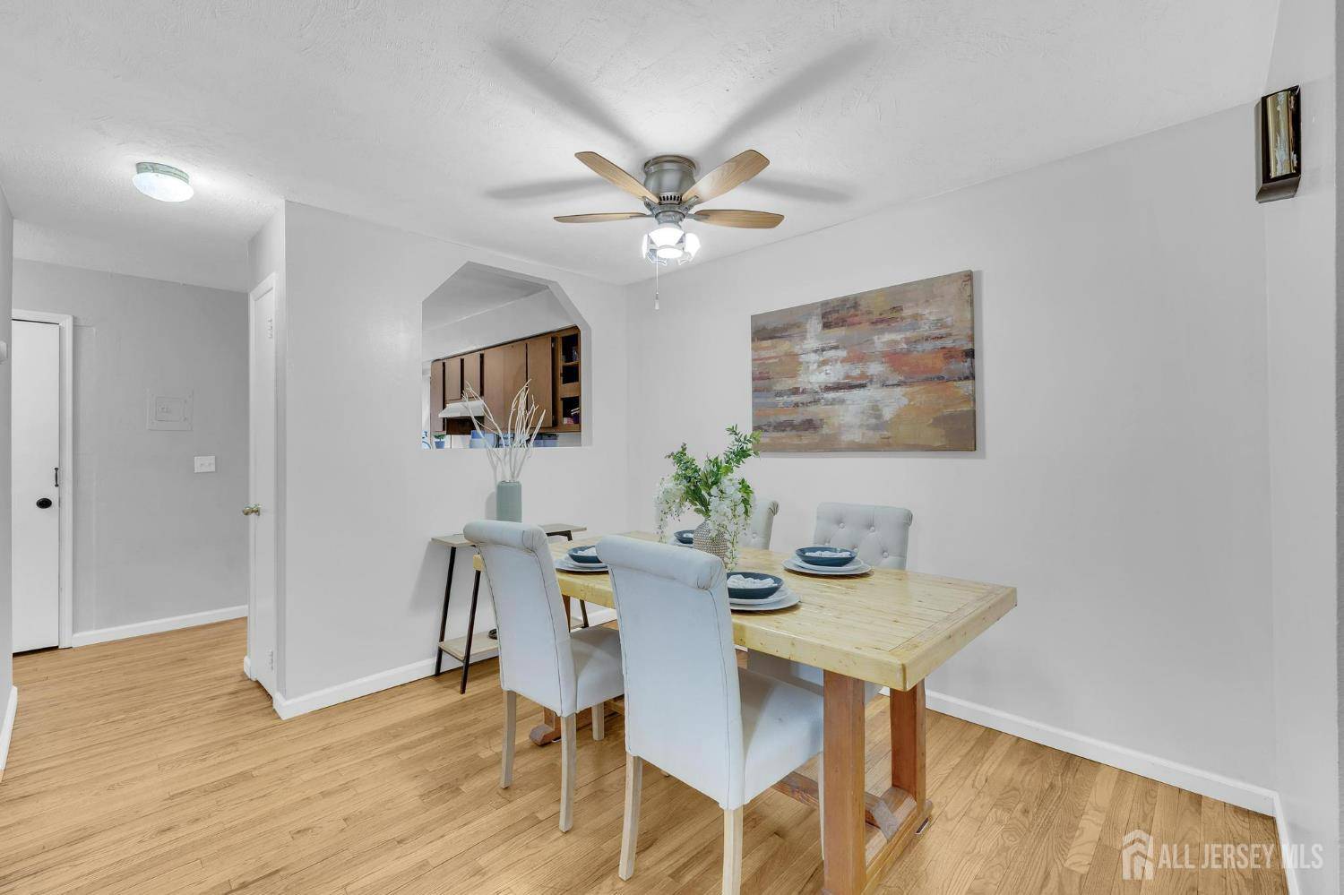 323 Gill LN #11Q, Iselin, NJ 07067