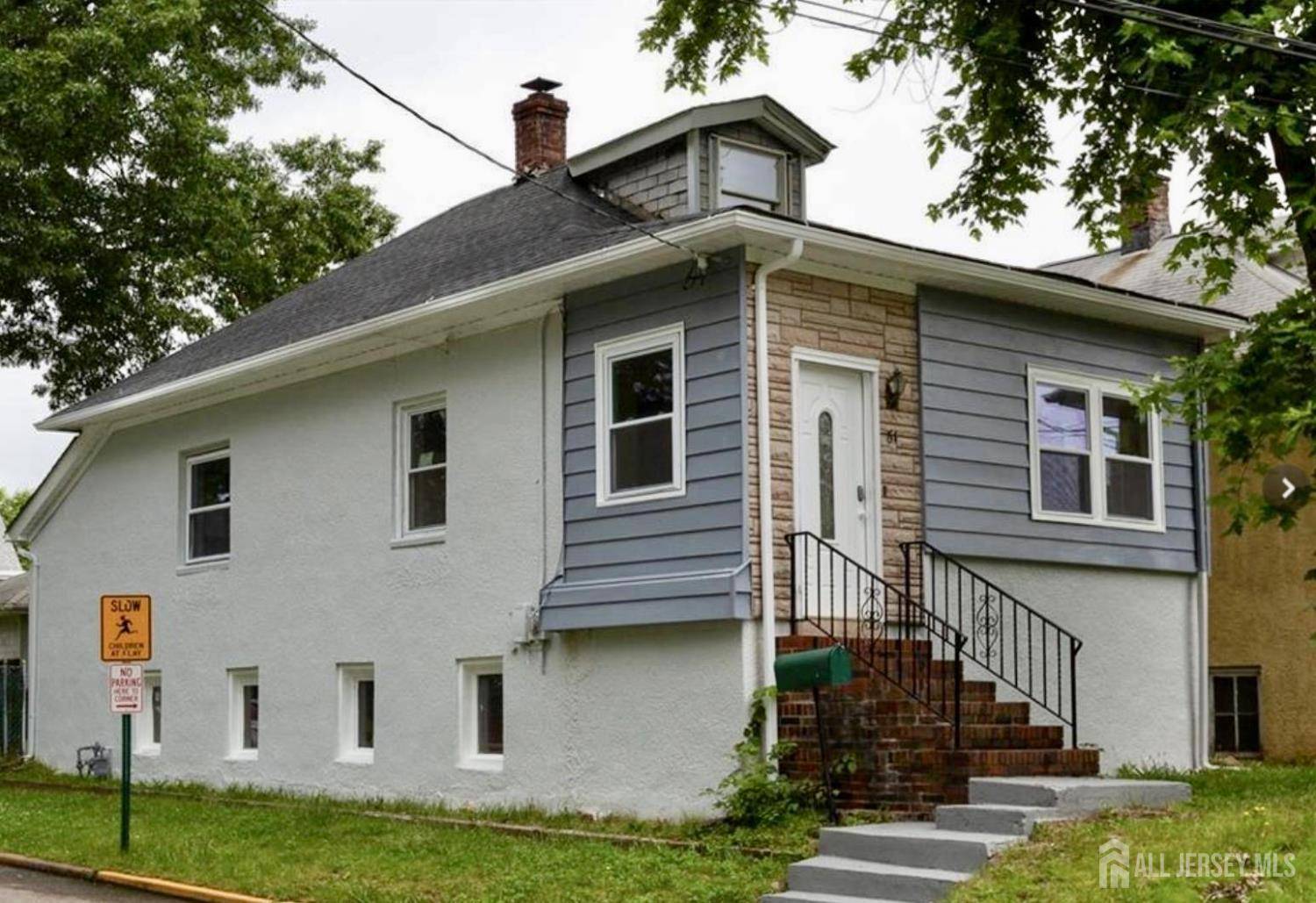 61 Trinity LN, Woodbridge Proper, NJ 07095