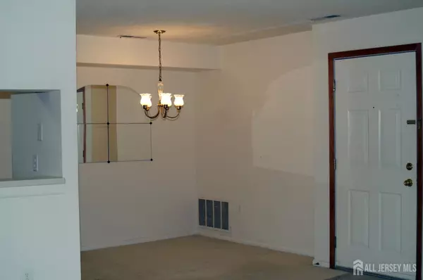 Plainsboro, NJ 08536,422 Ravens Crest DR