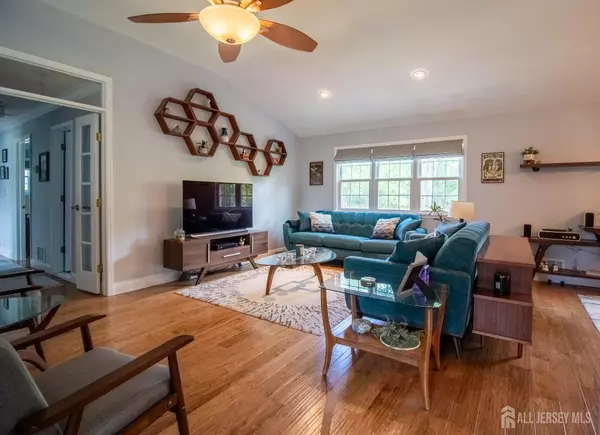 Hillsborough, NJ 08844,18 Nottingham WAY