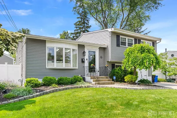 27 York ST, Old Bridge, NJ 08857