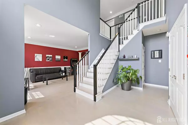 Monroe, NJ 08831,24 Saddle CT