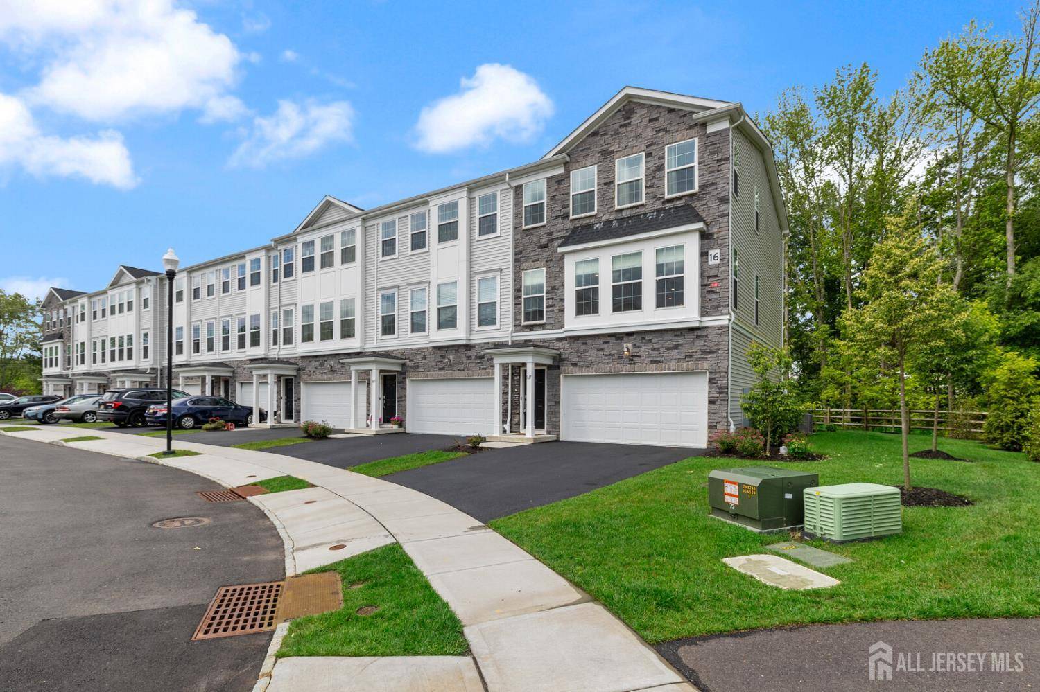 Monroe, NJ 08831,1617 Swales CT