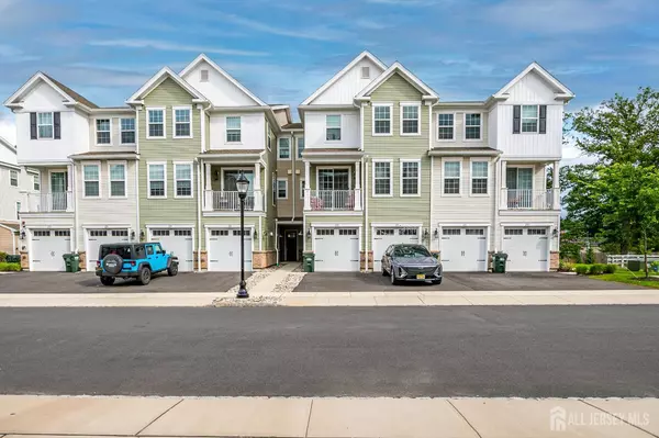 224 Park LN, Dunellen, NJ 08812
