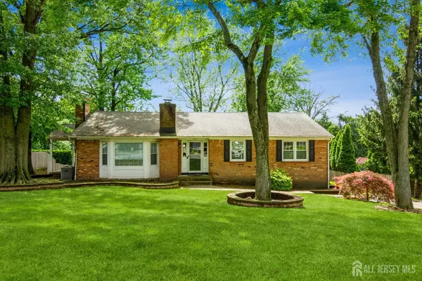 3318 Evergreen LN, South Plainfield, NJ 07080