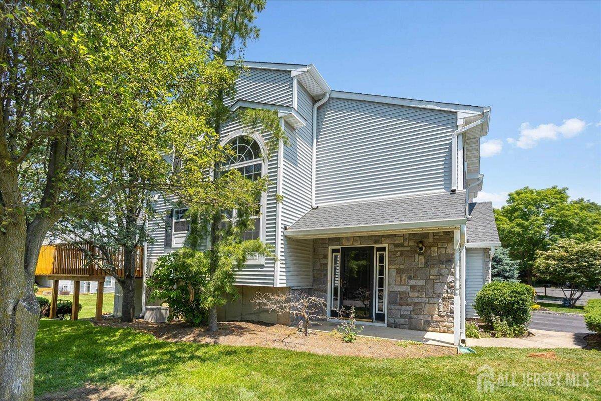 Old Bridge, NJ 08879,24 Hanna LN