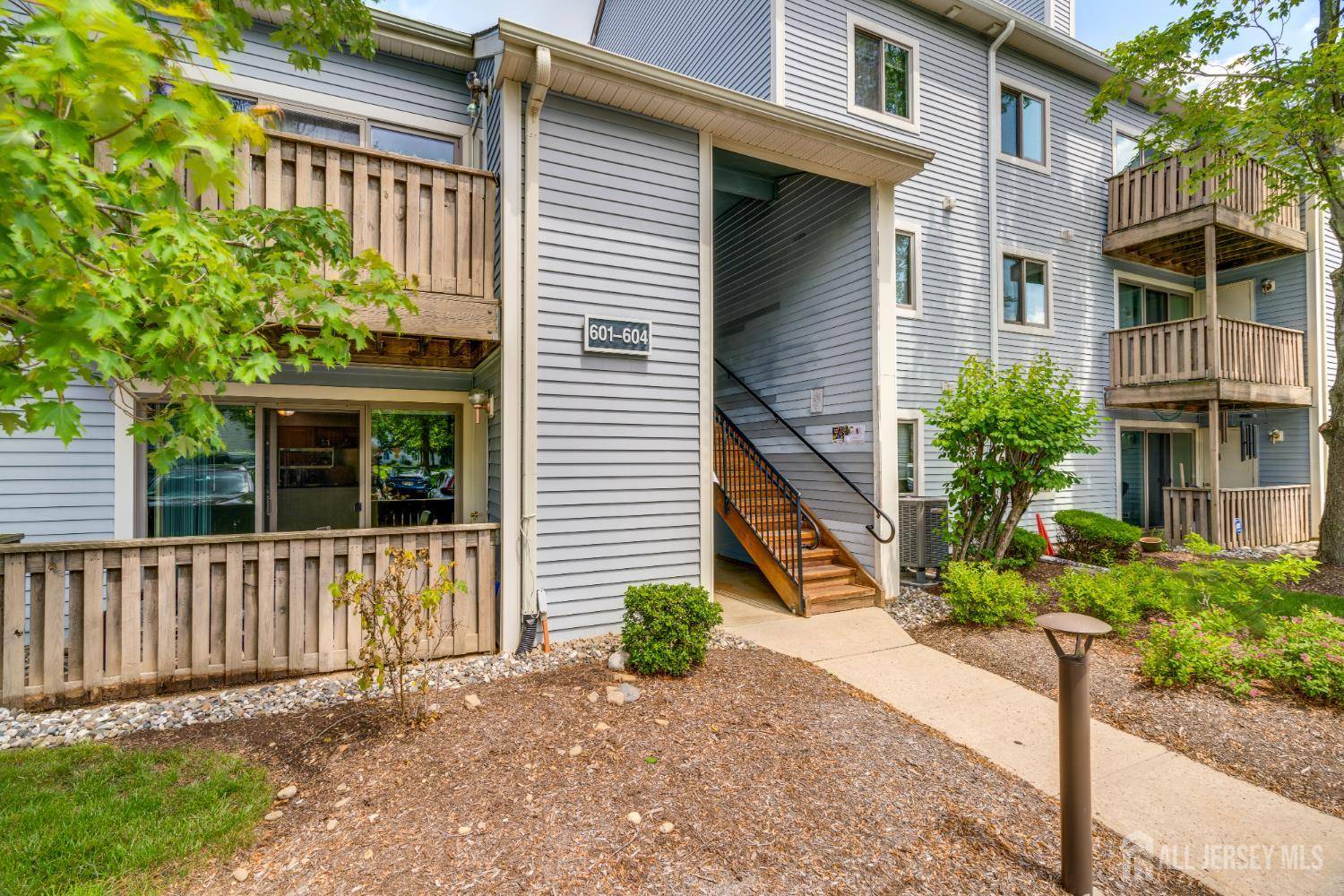 Plainsboro, NJ 08536,604 Aspen DR
