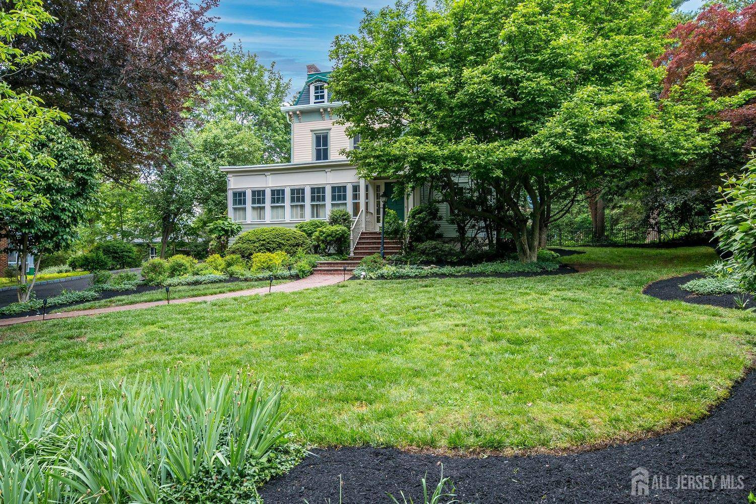 Metuchen, NJ 08840,44 Rector ST