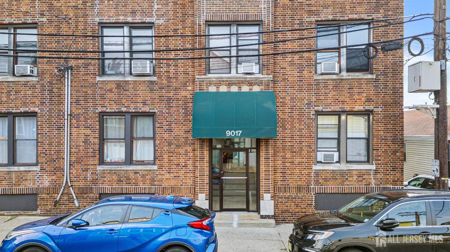 North Bergen, NJ 07047,9017 Bergenwood AVE #2