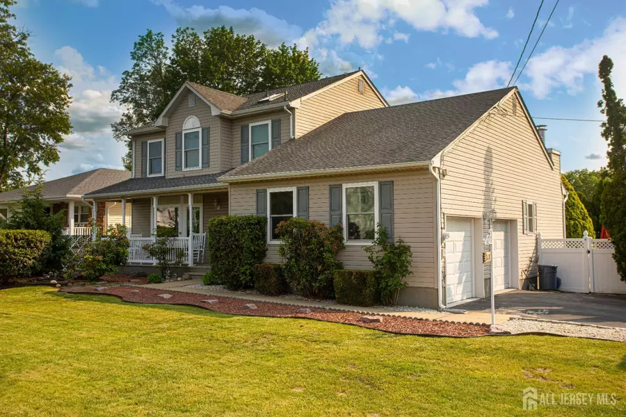 368 S Pine AVE, Sayreville, NJ 08872