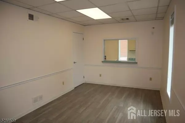 Manville, NJ 08835,102 S Main ST