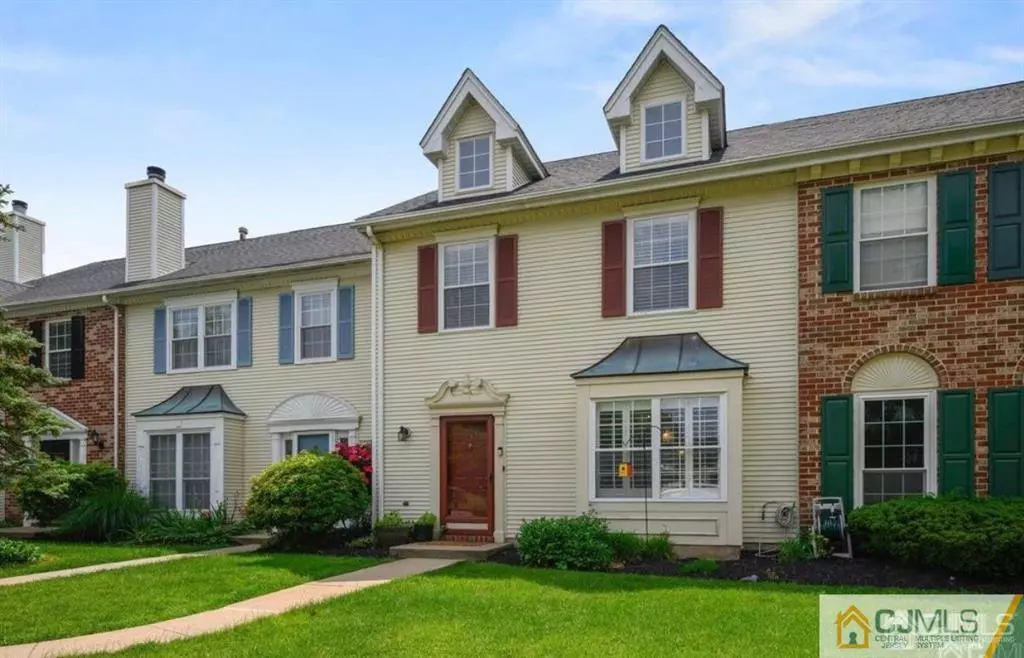 North Brunswick, NJ 08902,3 Folkstone CT