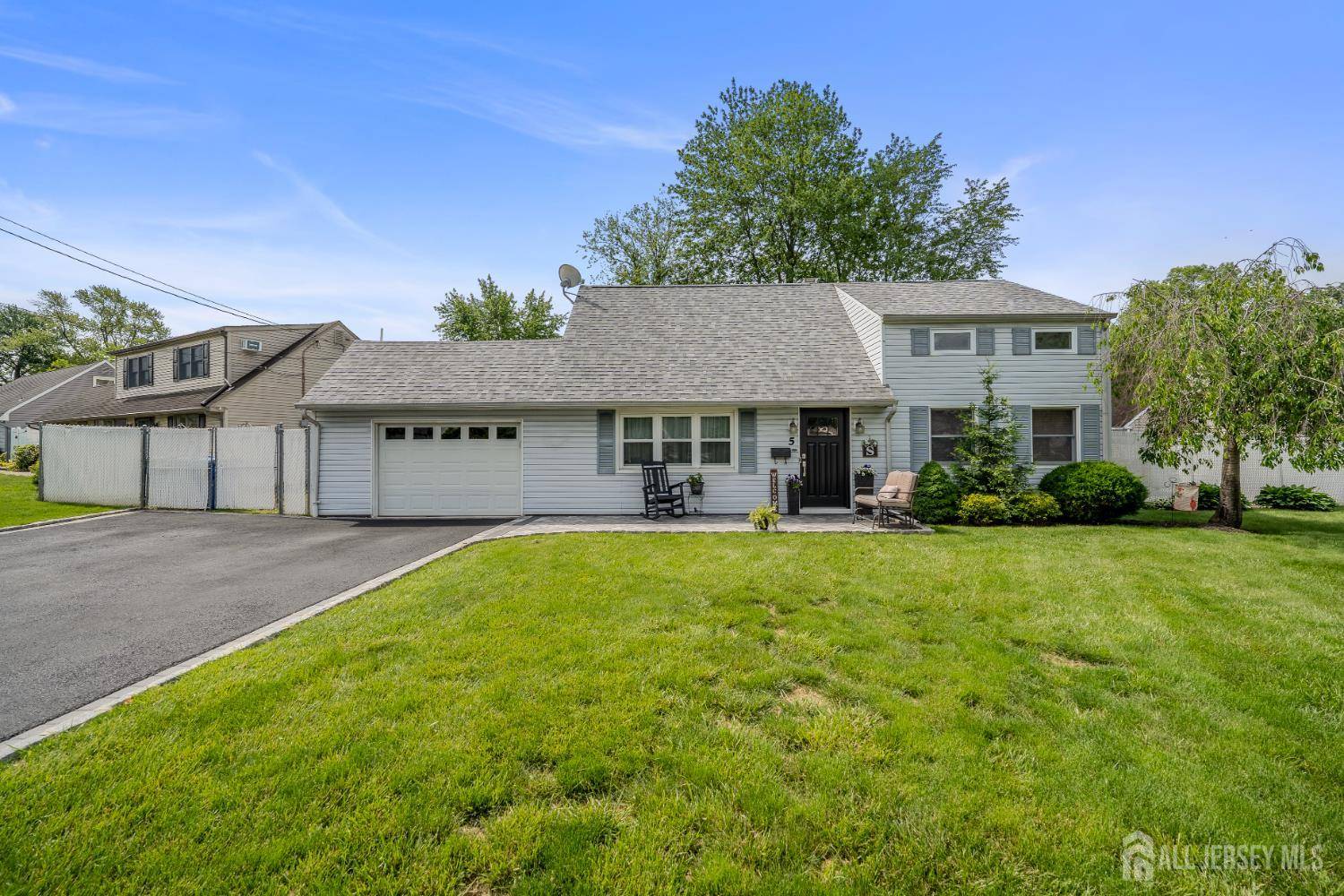 5 Wendy RD, Woodbridge Proper, NJ 07067