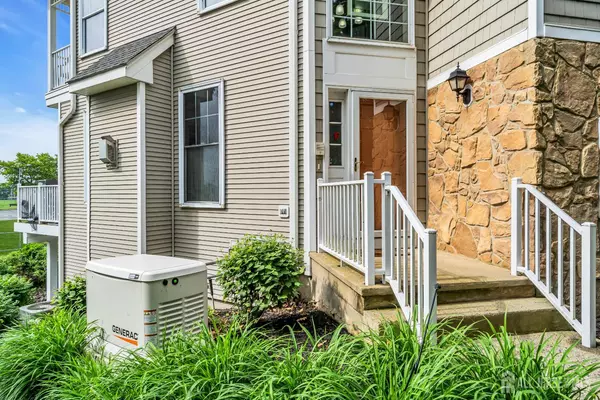 South Amboy, NJ 08879,66 S Shore DR