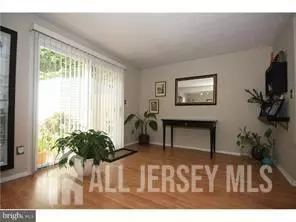 South Brunswick, NJ 08852,34 Beechwood CT