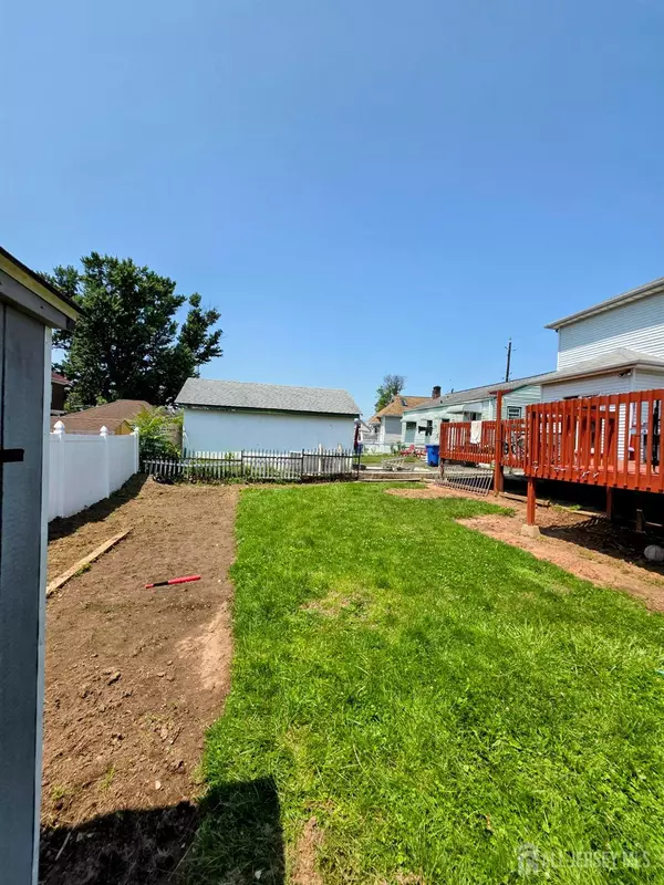 Port Reading, NJ 07064,126 Holly ST