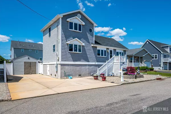 628 Goose PL, Toms River, NJ 08753