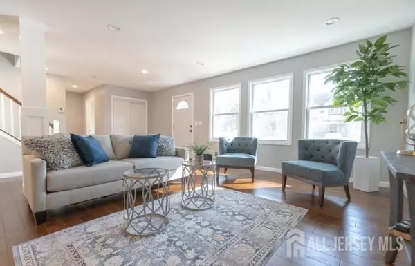 Piscataway, NJ 08854,25 4th PL
