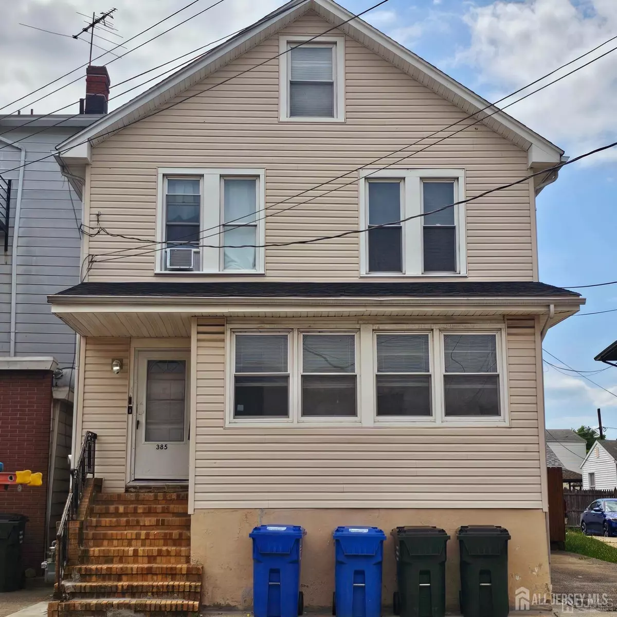 Woodbridge Proper, NJ 07095,385 School ST #1