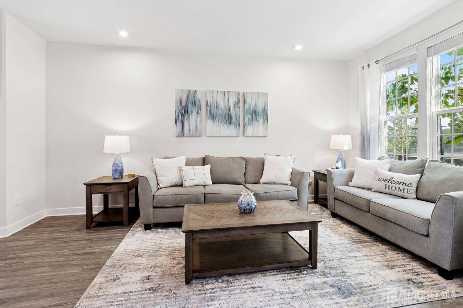 Parlin, NJ 08859,1211 English LN