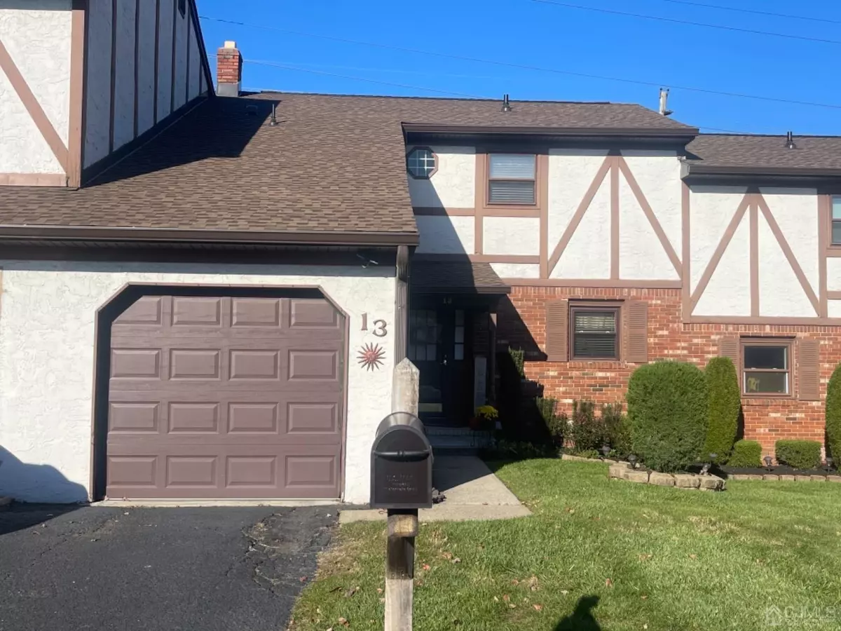 Sayreville, NJ 08872,13 Chesterfield WAY
