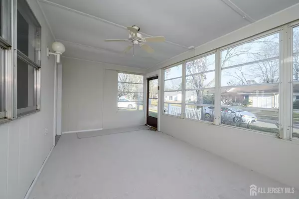 Lakewood, NJ 08701,62-D Hedge DR