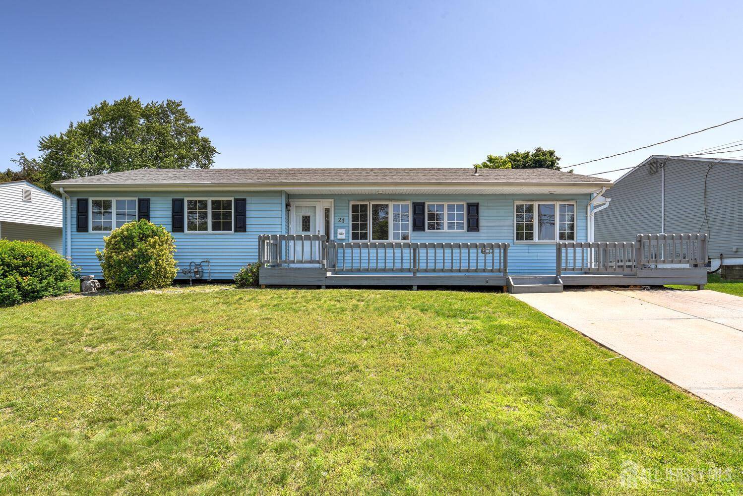 21 Princeton RD, Old Bridge, NJ 08859