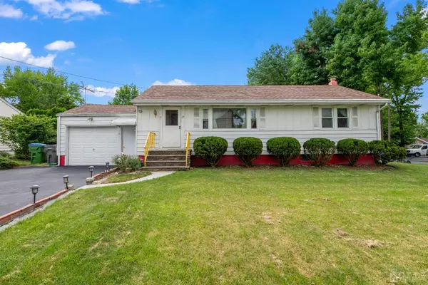 25 Lamar AVE, Edison, NJ 08820