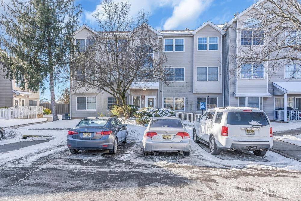 1236 Edpas RD, New Brunswick, NJ 08901