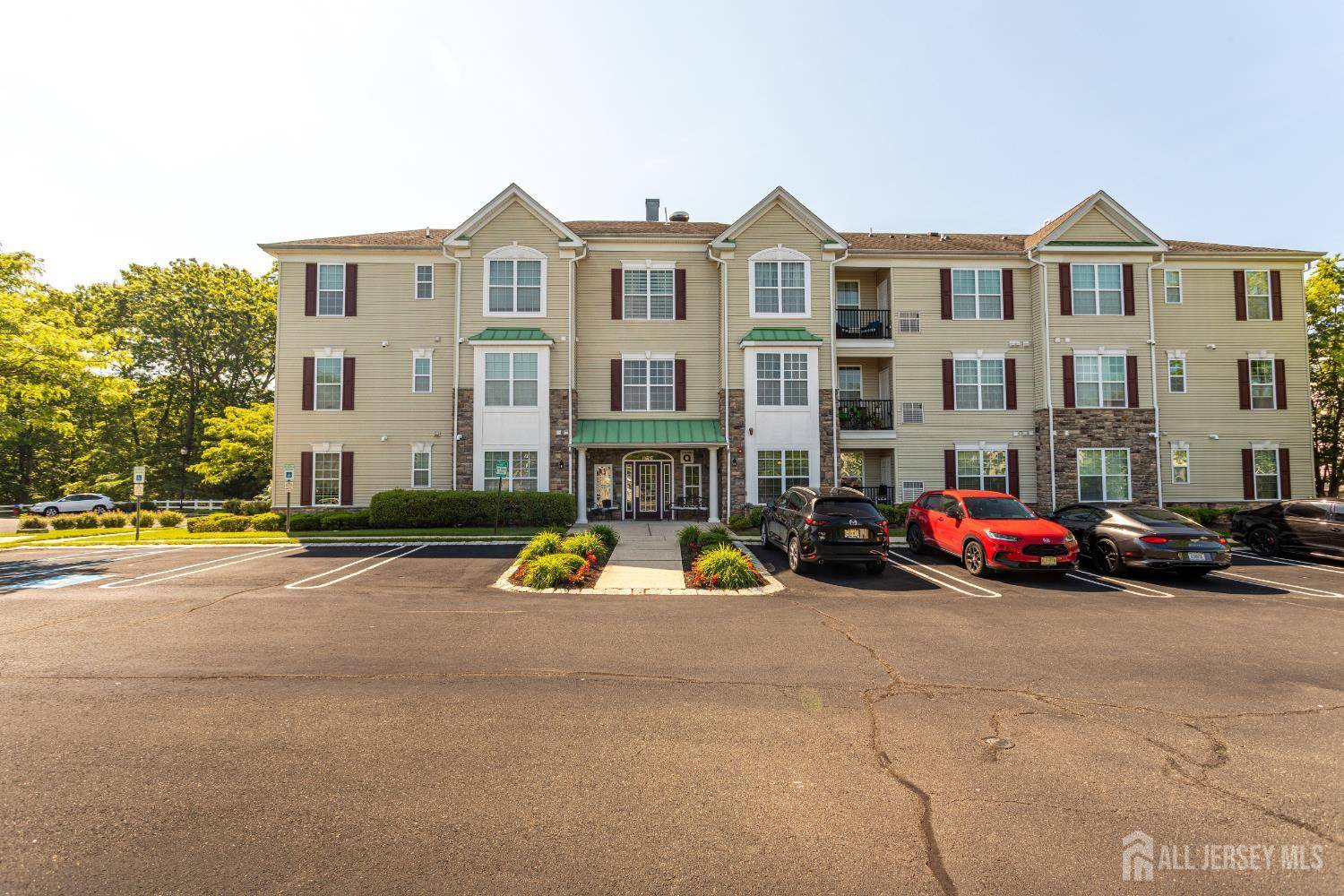 Old Bridge, NJ 08857,40 Azalea DR