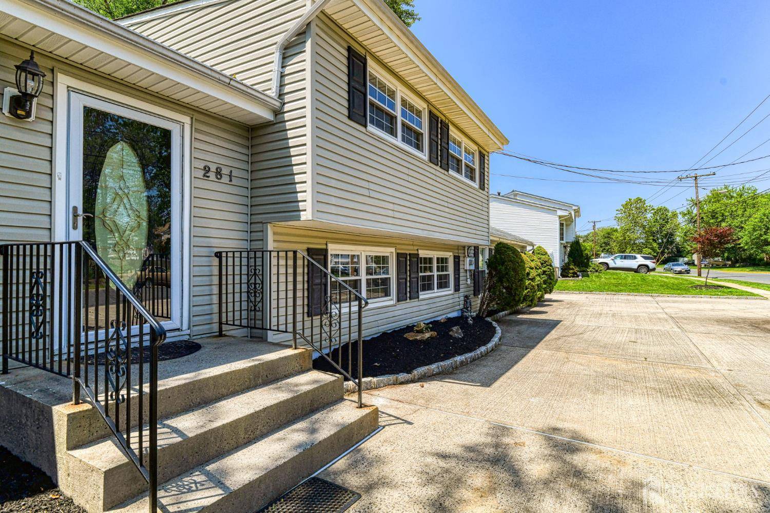 Old Bridge, NJ 08857,281 Cindy ST