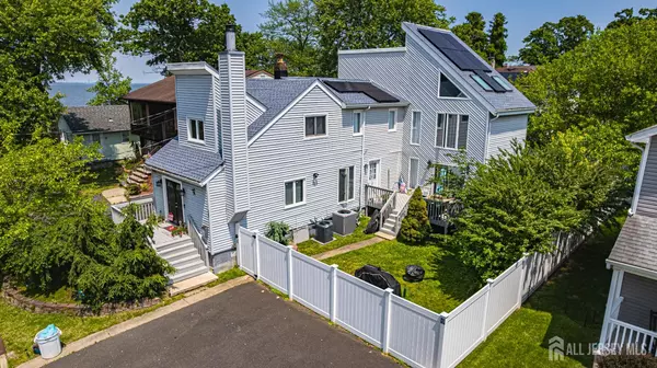 76 Woodland DR, Keyport, NJ 07735