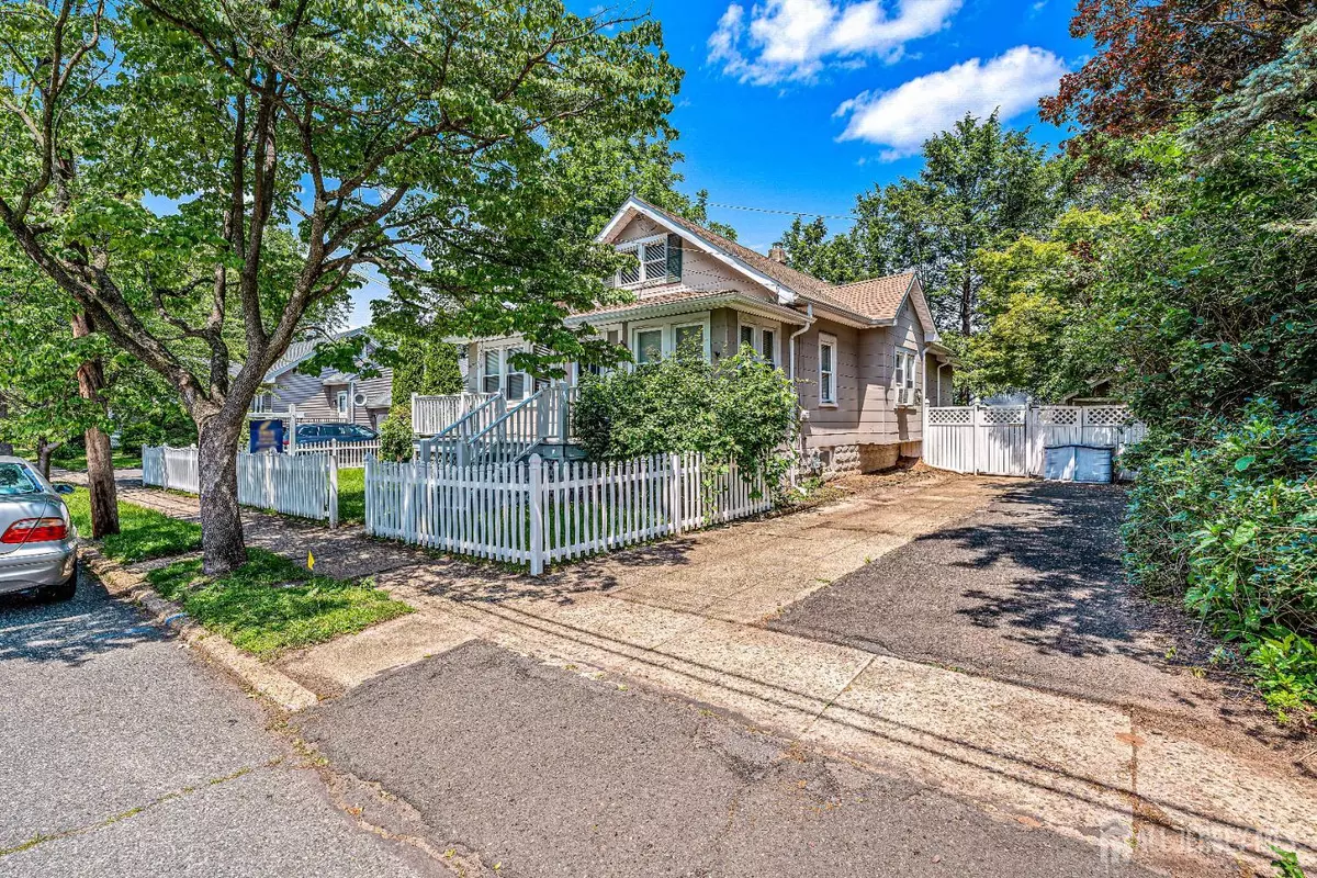 Piscataway, NJ 08854,12 Buchman ST