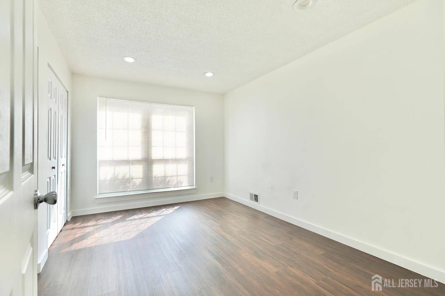 Franklin Twsp, NJ 08823,33 rachel CT