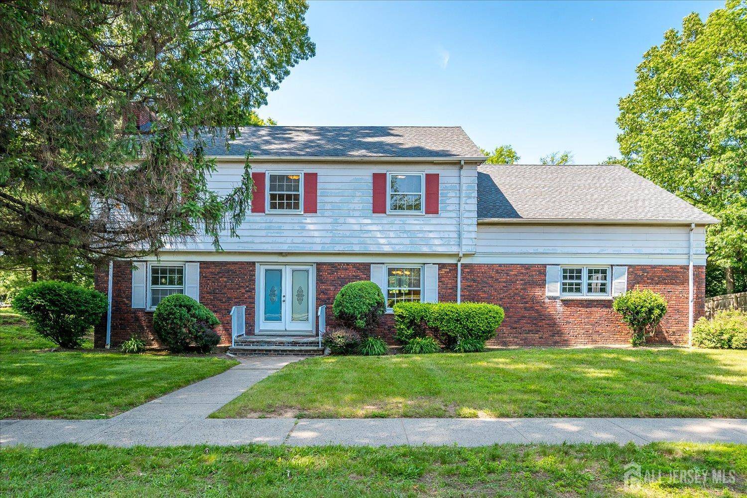 730 Old Post RD, Edison, NJ 08817