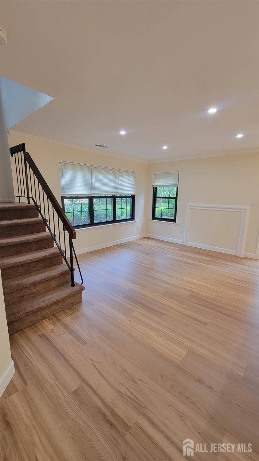 East Brunswick, NJ 08816,138 Longfield CT