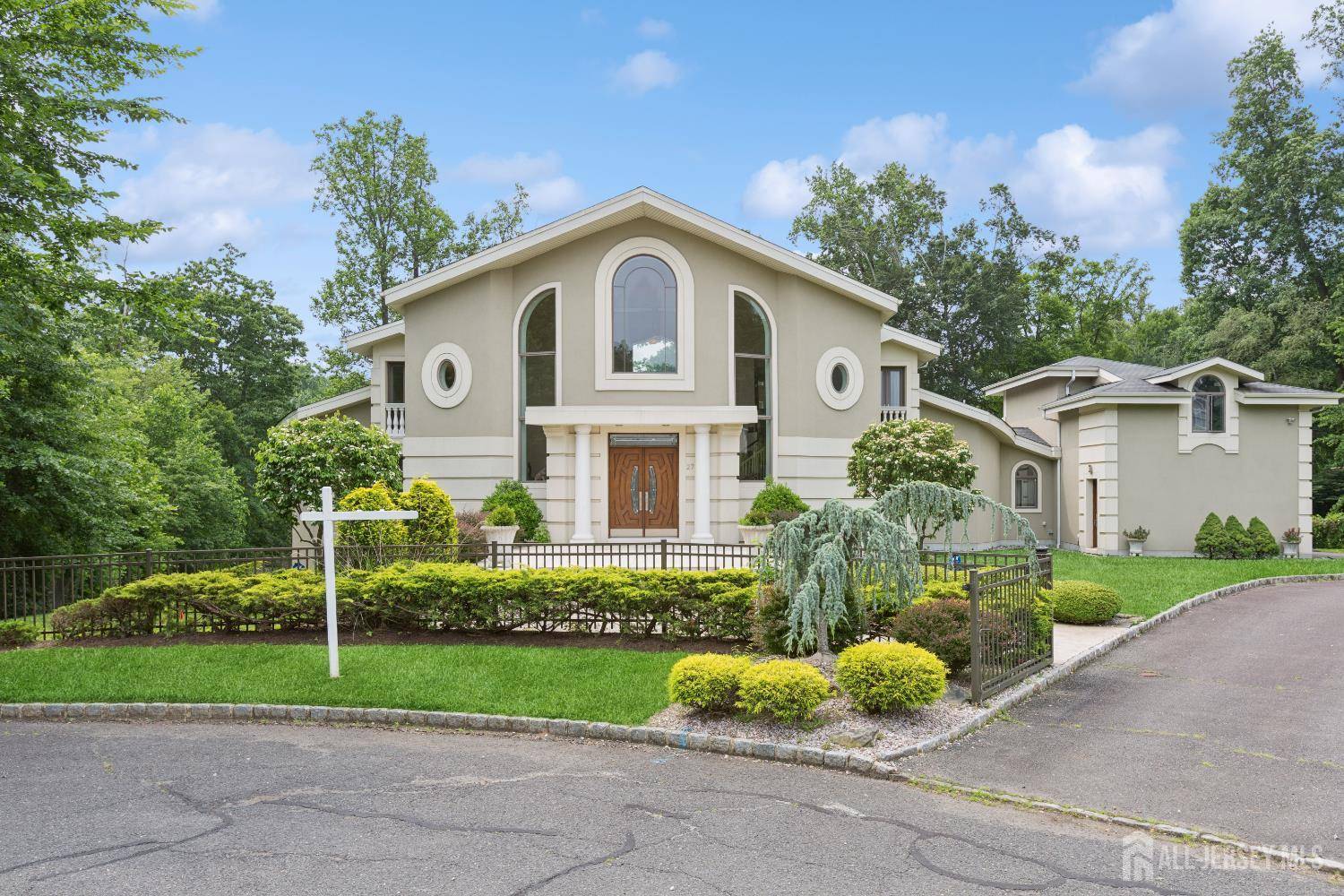 North Brunswick, NJ 08902,27 mare haven CT
