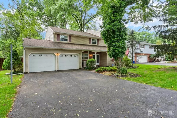Edison, NJ 08820,25 Turner AVE