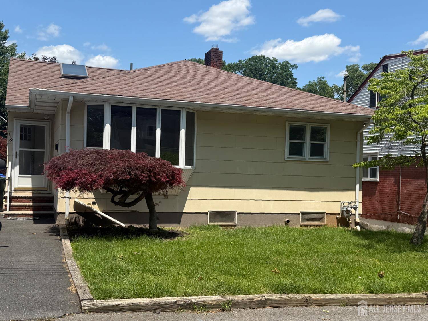 119 Burnett ST, Edison, NJ 08817