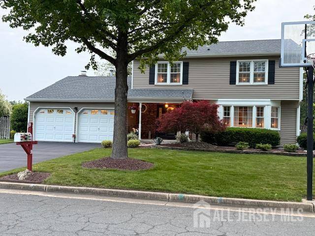 33 Wetherhill WAY, South Brunswick, NJ 08810