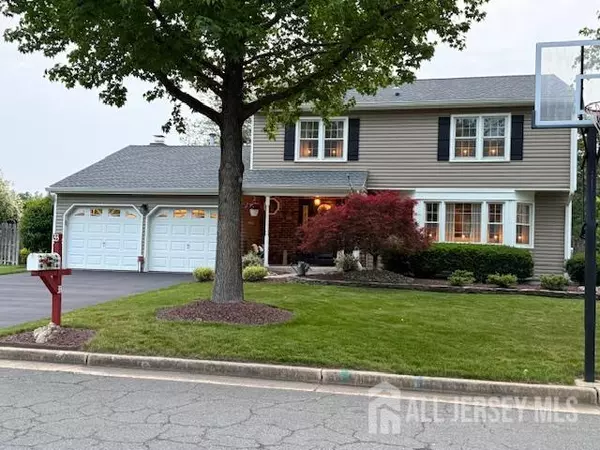 33 Wetherhill WAY, South Brunswick, NJ 08810