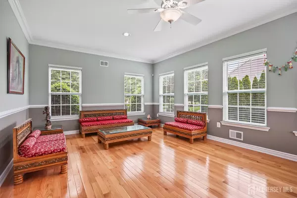 Monroe, NJ 08831,1004 Antoinette DR