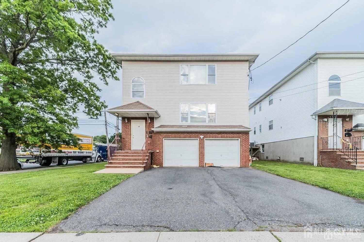 44 N Whittier ST #1, Carteret, NJ 07095