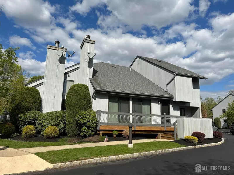 46 Ironwood CT, South Brunswick, NJ 08852