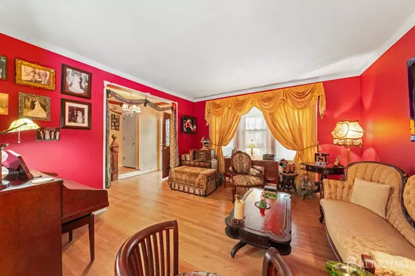 Woodbridge Proper, NJ 07095,545 Myrtle AVE