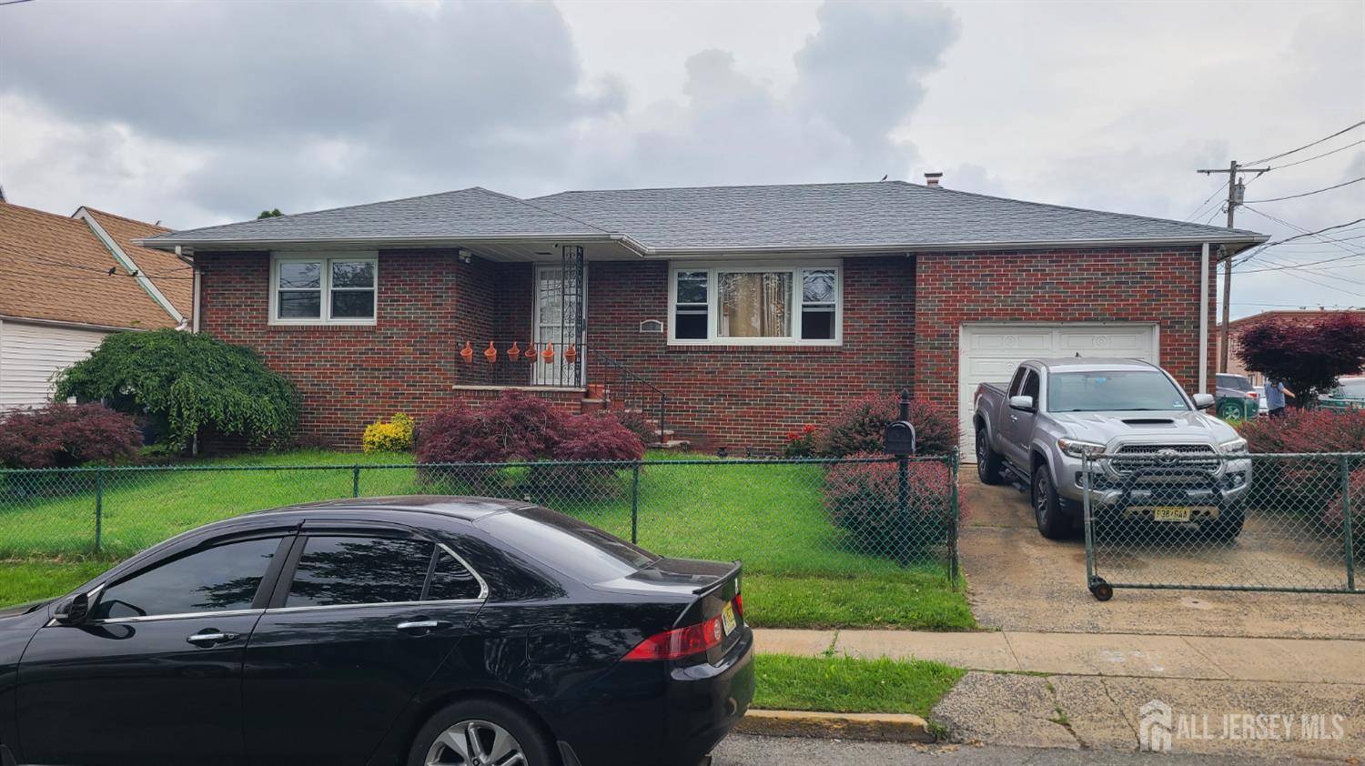 Perth Amboy, NJ 08861,354 Alpine ST